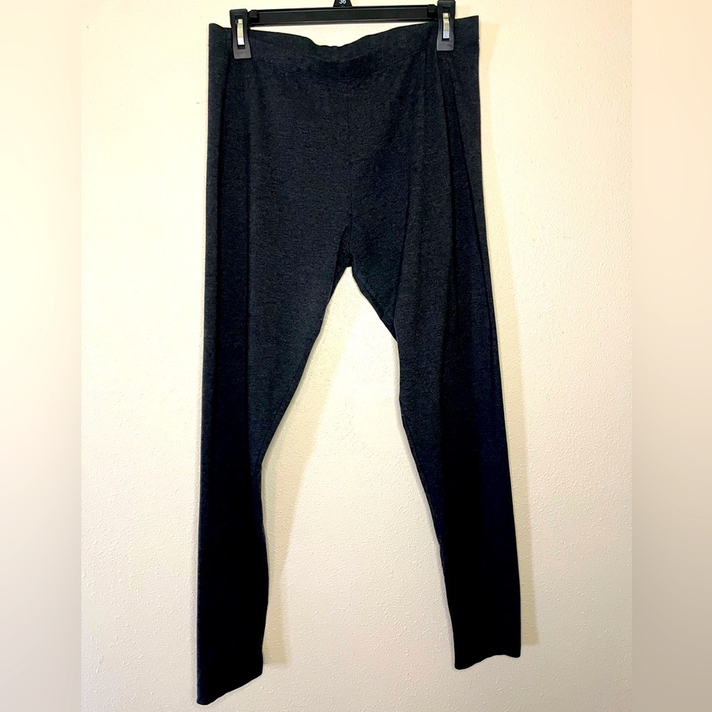 Women’s Victorias Sports Grey leggings. Size L